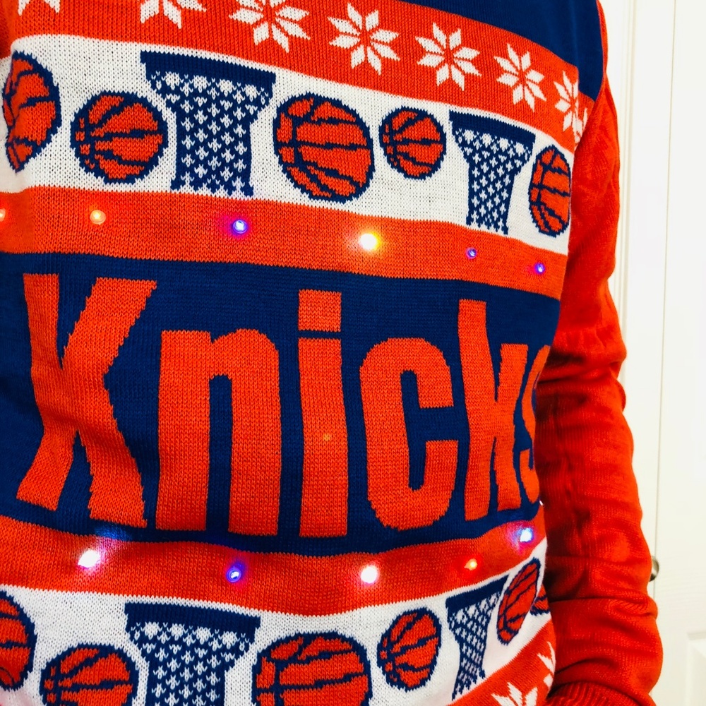 NWT NBA New York NY Knicks Light Em Up LED Sweater - Picture 5 of 8
